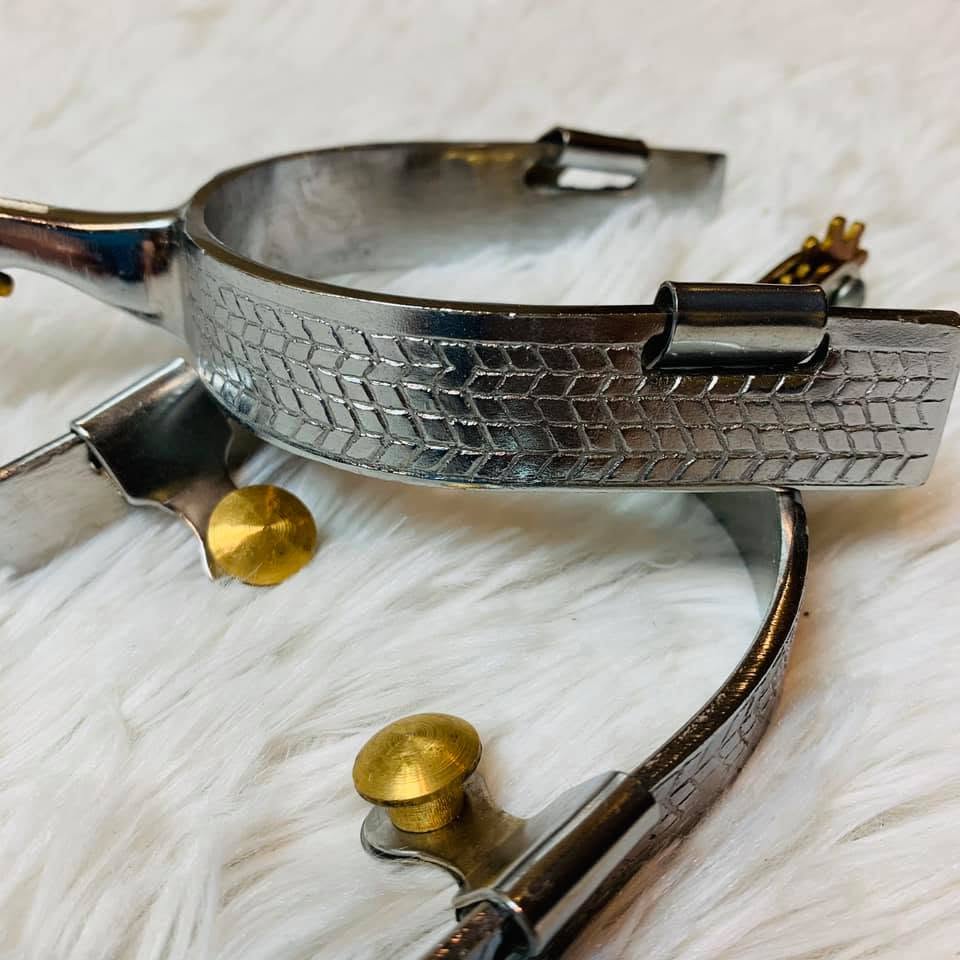 Engraved Harringbone Design Spurs