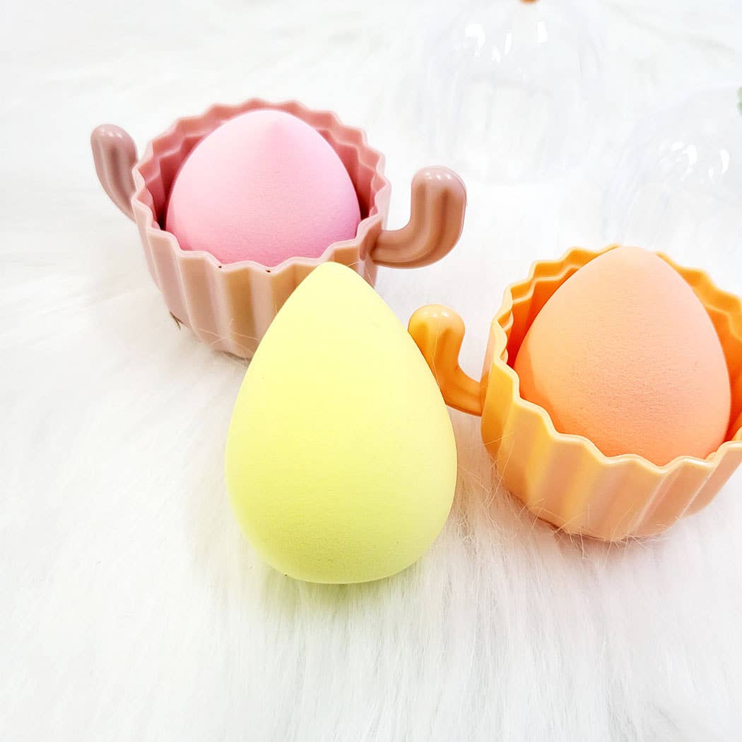 Cactus Case Puff Blending Sponge: Assorted Color