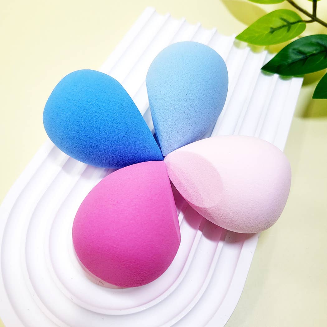 2 pcs Blending Sponge Set In A Heart Case: Assorted Color