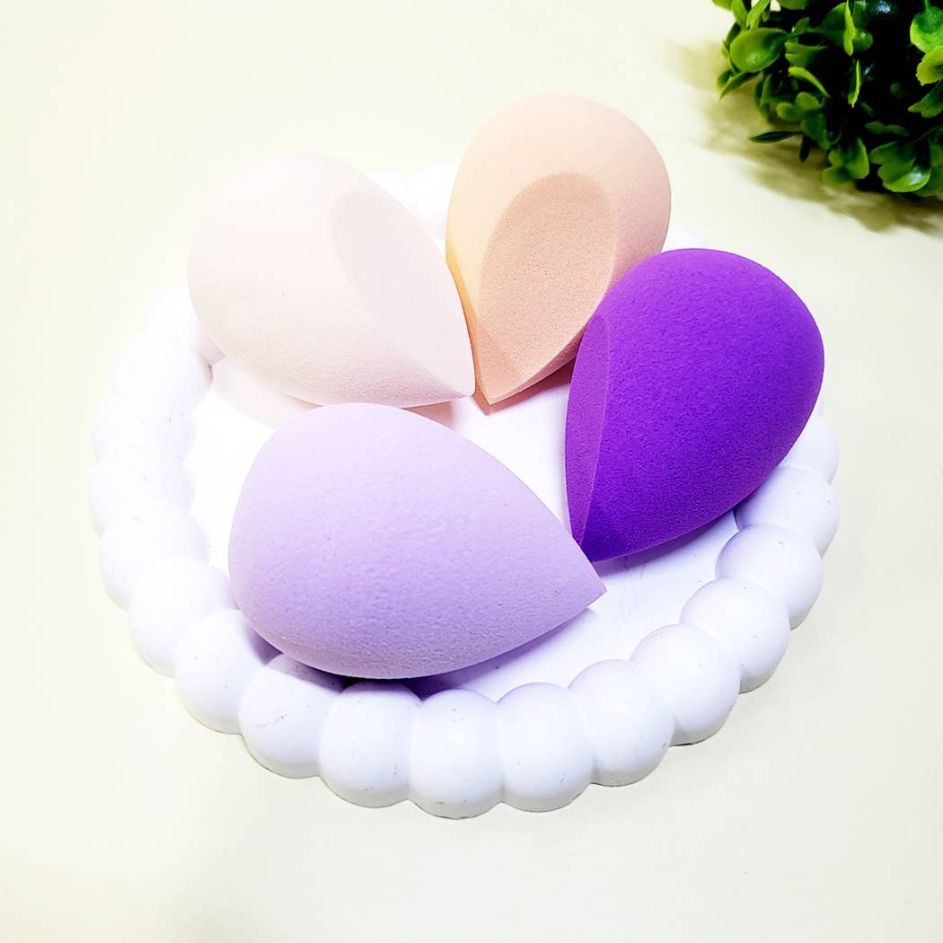 2 pcs Blending Sponge Set In A Heart Case: Assorted Color