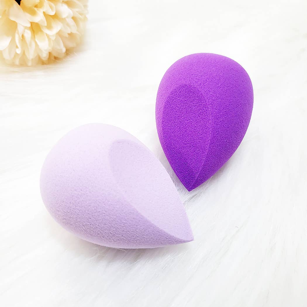 2 pcs Blending Sponge Set In A Heart Case: Assorted Color