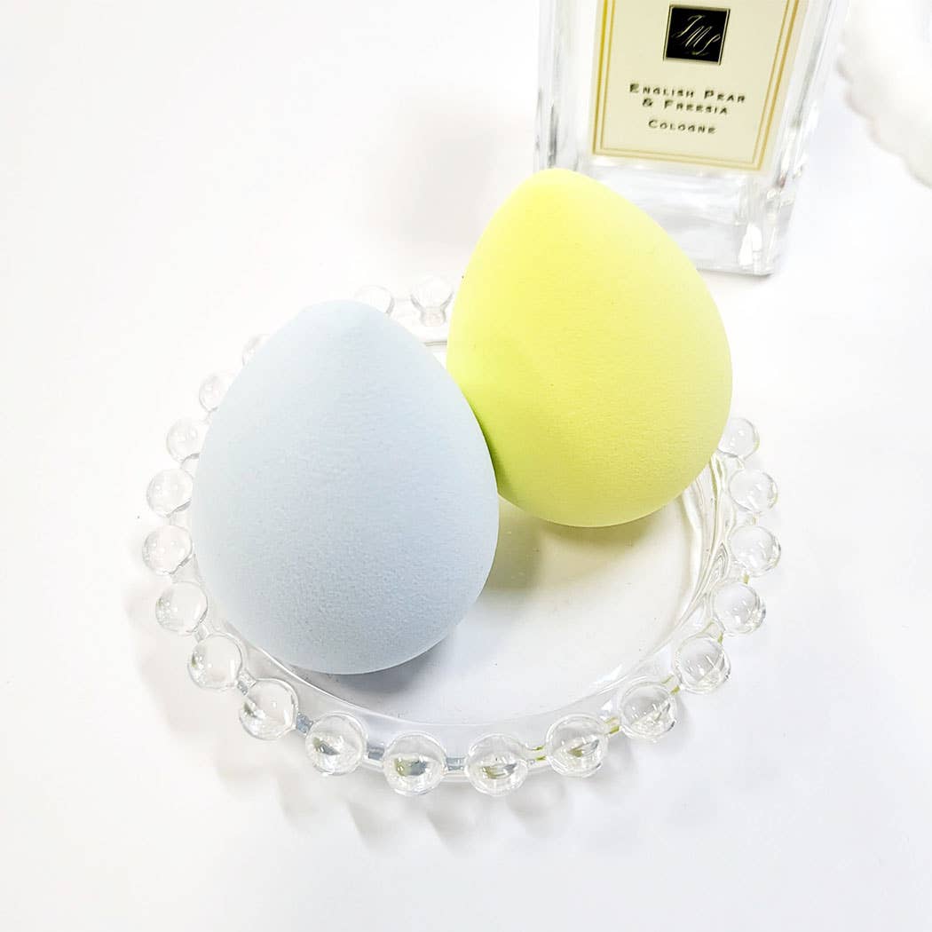 Cactus Case Puff Blending Sponge: Assorted Color